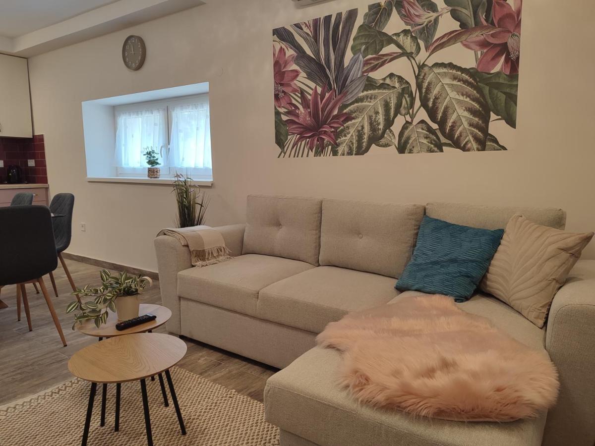 Voeroesko Apartmanhaz Balatonalmádi Εξωτερικό φωτογραφία