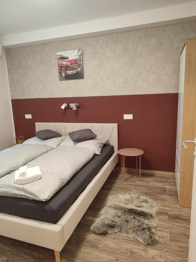 Voeroesko Apartmanhaz Balatonalmádi Εξωτερικό φωτογραφία