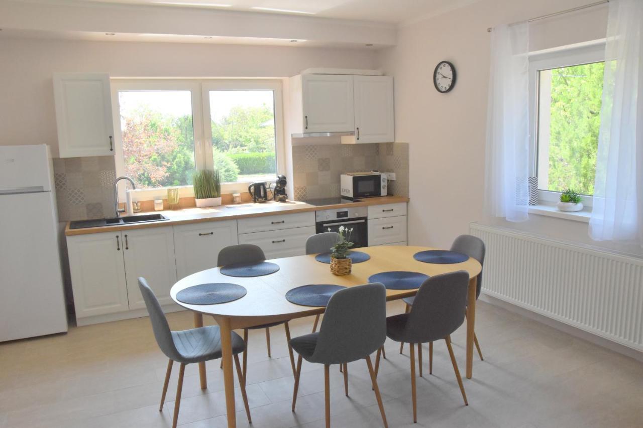 Voeroesko Apartmanhaz Balatonalmádi Εξωτερικό φωτογραφία