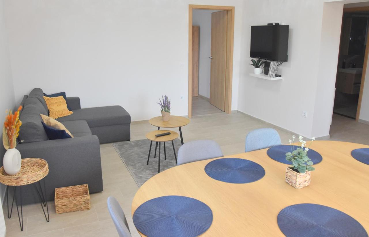 Voeroesko Apartmanhaz Balatonalmádi Εξωτερικό φωτογραφία